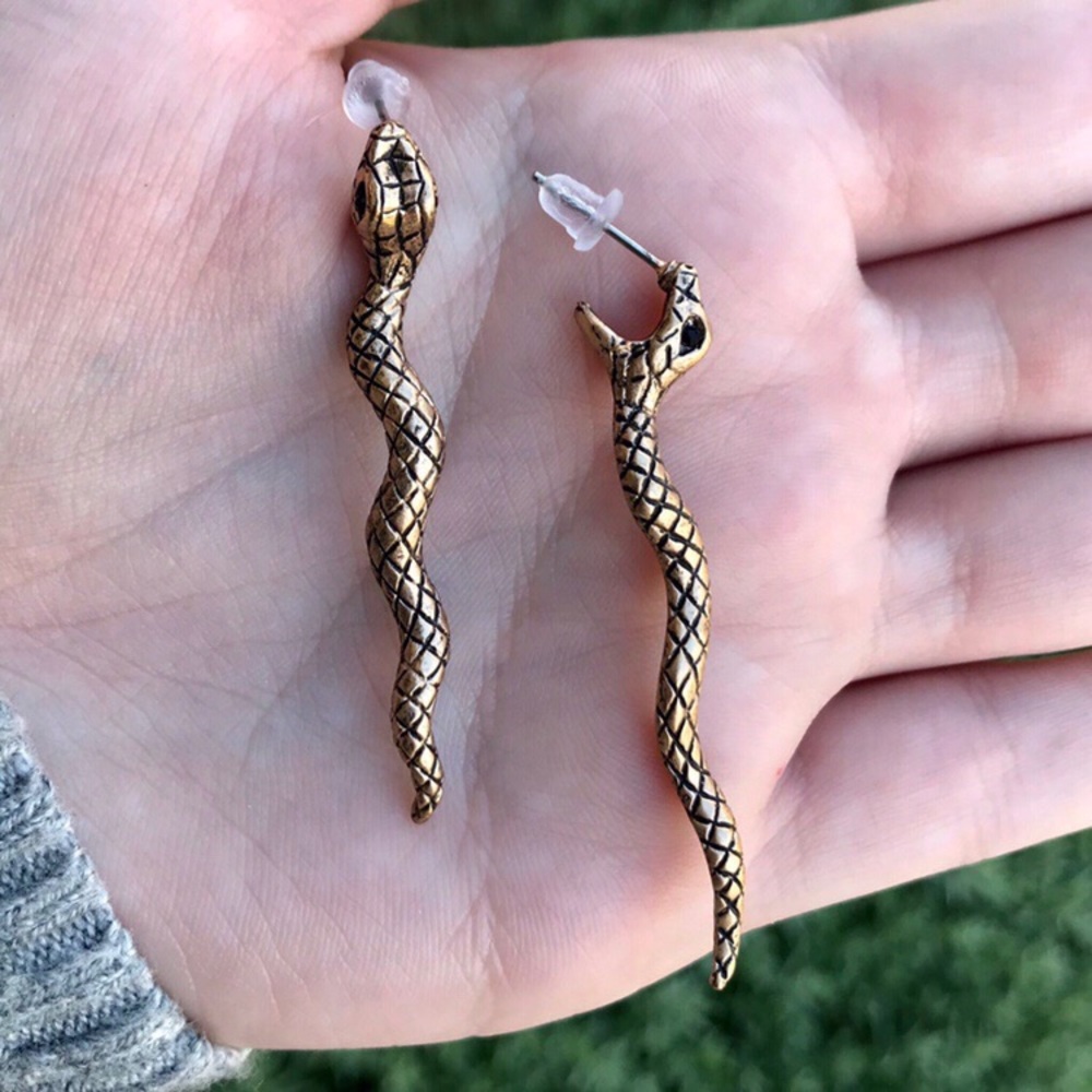 Snake stud earrings - Picture 2 of 8